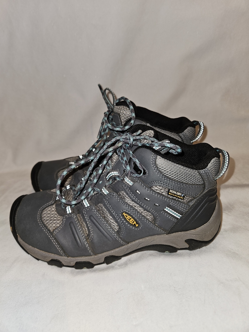 KEEN Women's Koven Mid Waterproof Hiking Boots - Size 7